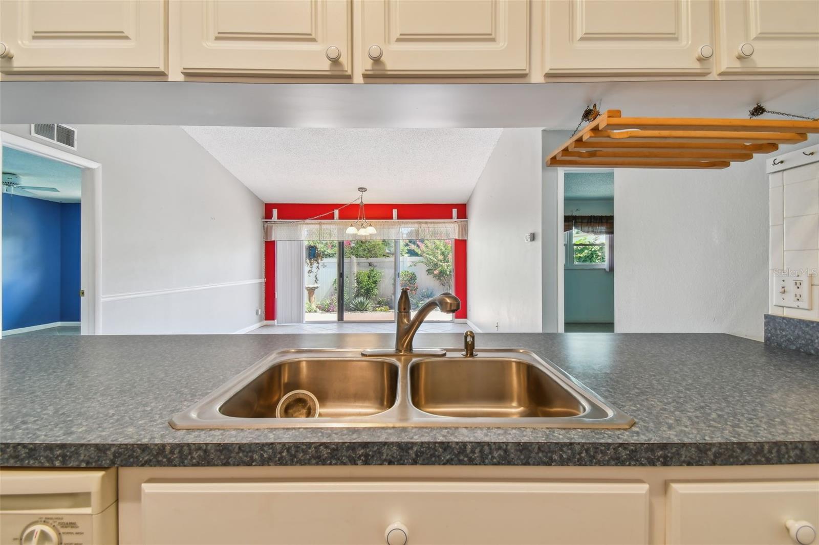 Image 13 of 41 For 2200 Marshall Drive