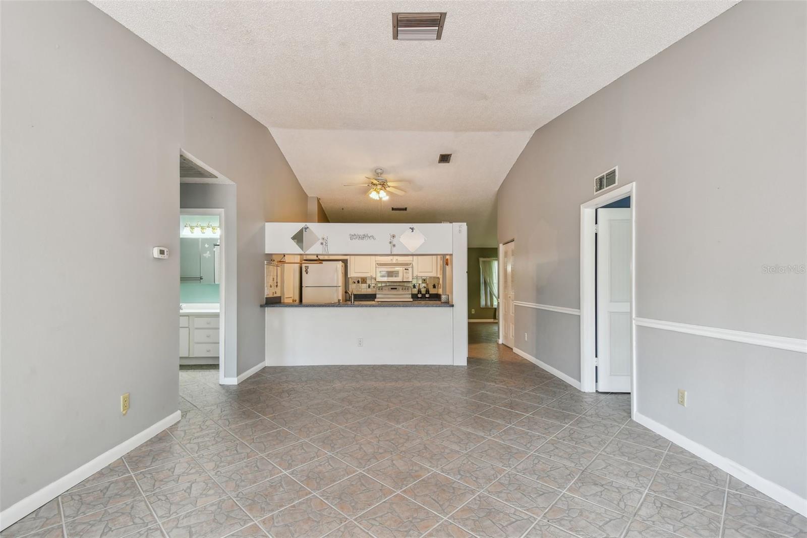 Image 17 of 41 For 2200 Marshall Drive