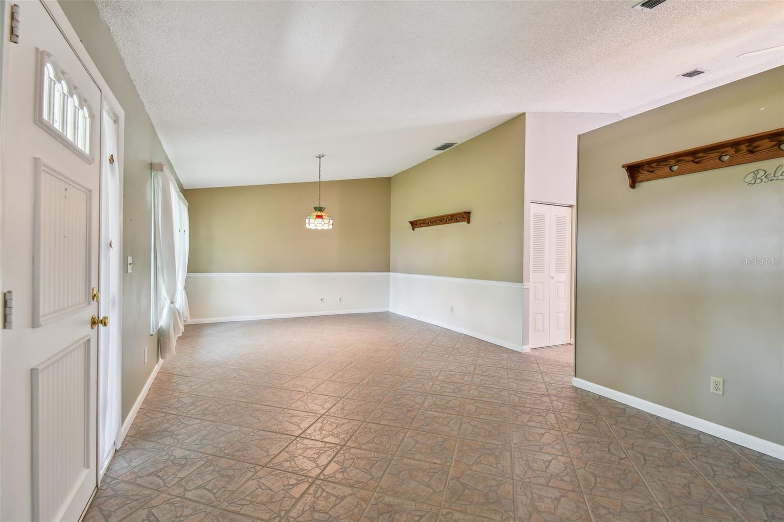 Image 4 of 41 For 2200 Marshall Drive