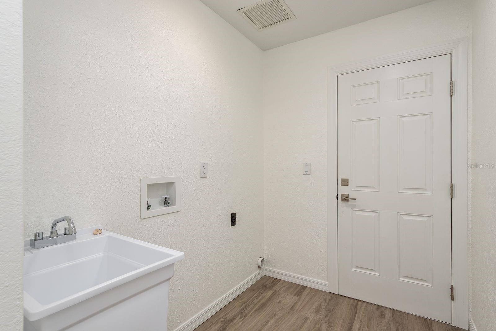 Image 29 of 60 For 3231 Macgregor Drive
