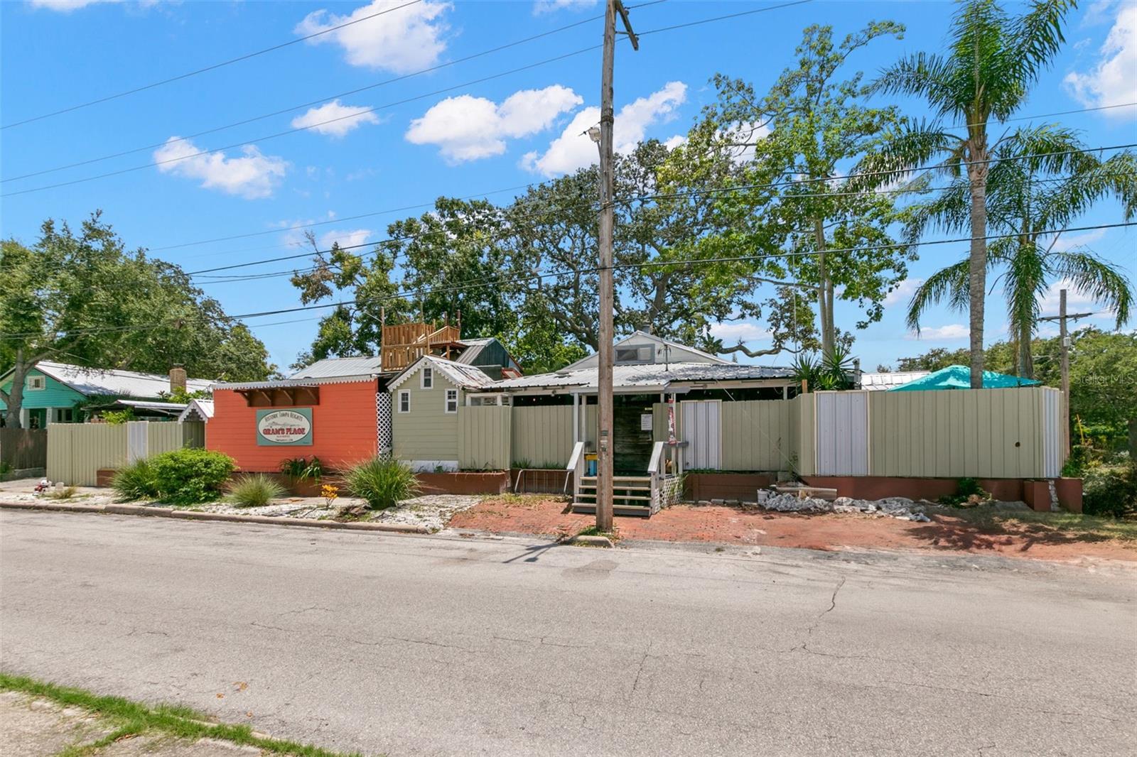 Image 3 of 45 For 3109 Ola Avenue