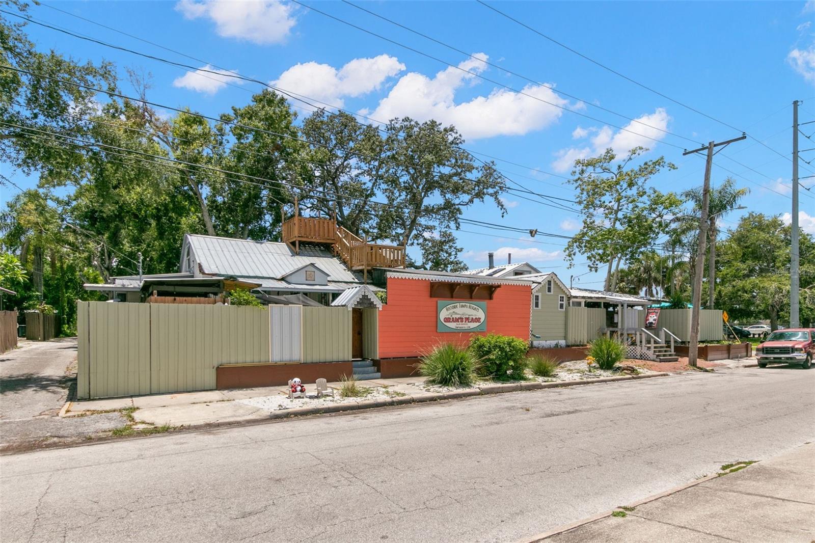 Image 4 of 45 For 3109 Ola Avenue