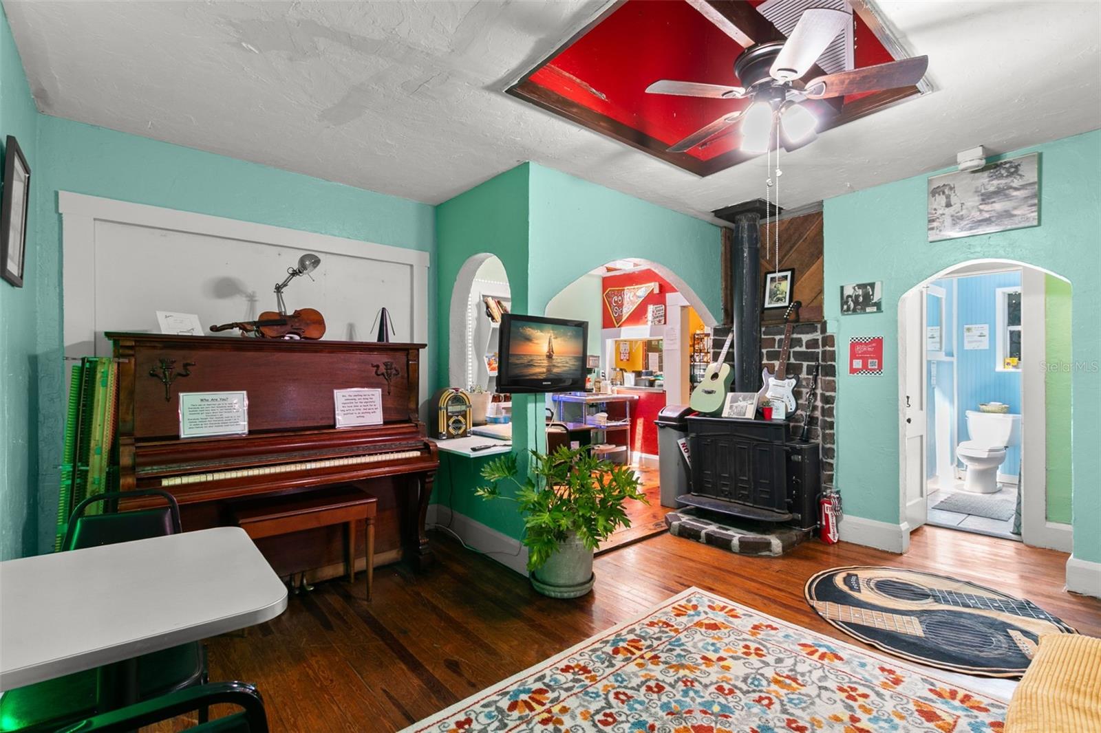 Image 8 of 45 For 3109 Ola Avenue