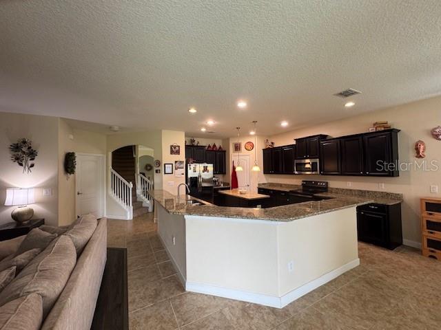 Listing photo id 4 for 2409 Allegheny Valley Street