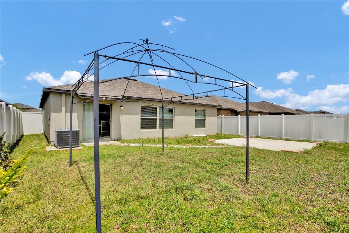 Listing photo id 8 for 769 Calico Scallop Street