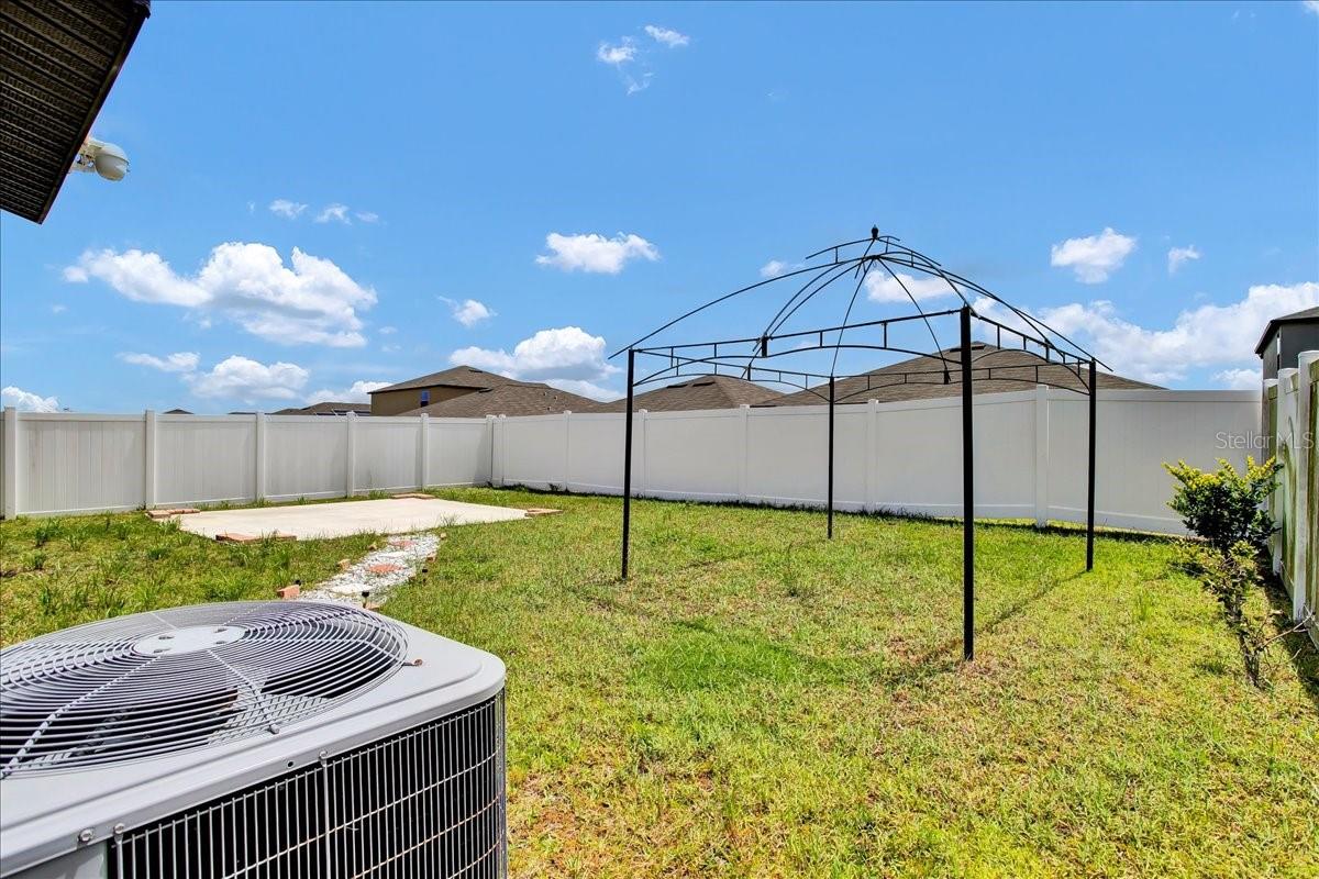 Listing photo id 19 for 769 Calico Scallop Street