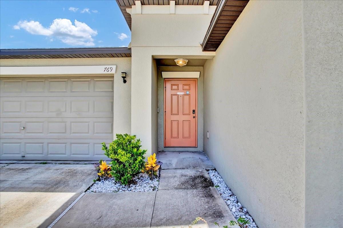 Listing photo id 2 for 769 Calico Scallop Street