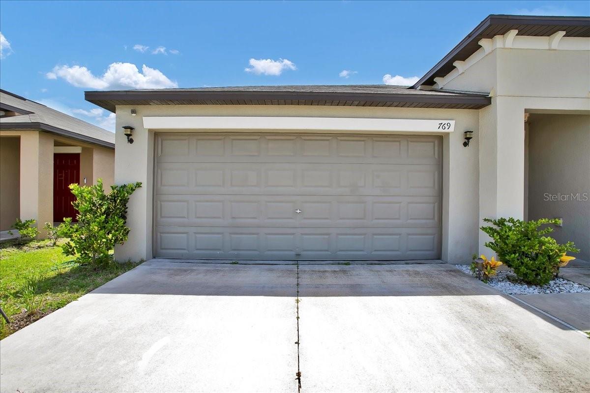 Listing photo id 3 for 769 Calico Scallop Street