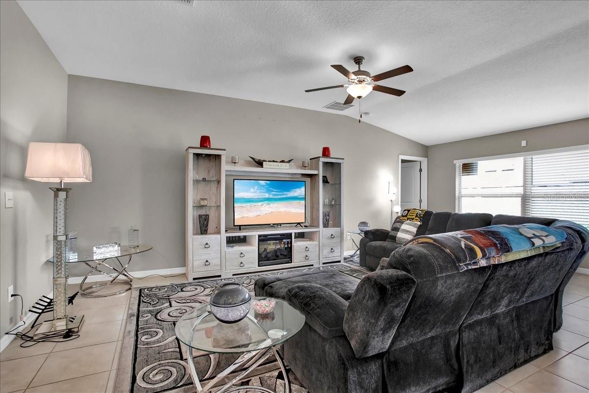 Listing photo id 53 for 769 Calico Scallop Street