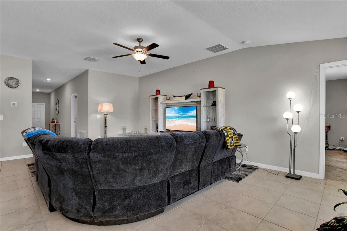 Listing photo id 56 for 769 Calico Scallop Street