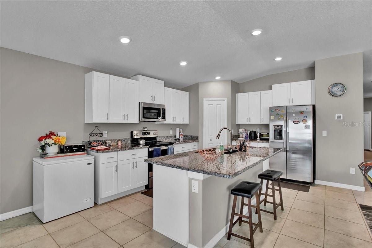 Listing photo id 58 for 769 Calico Scallop Street