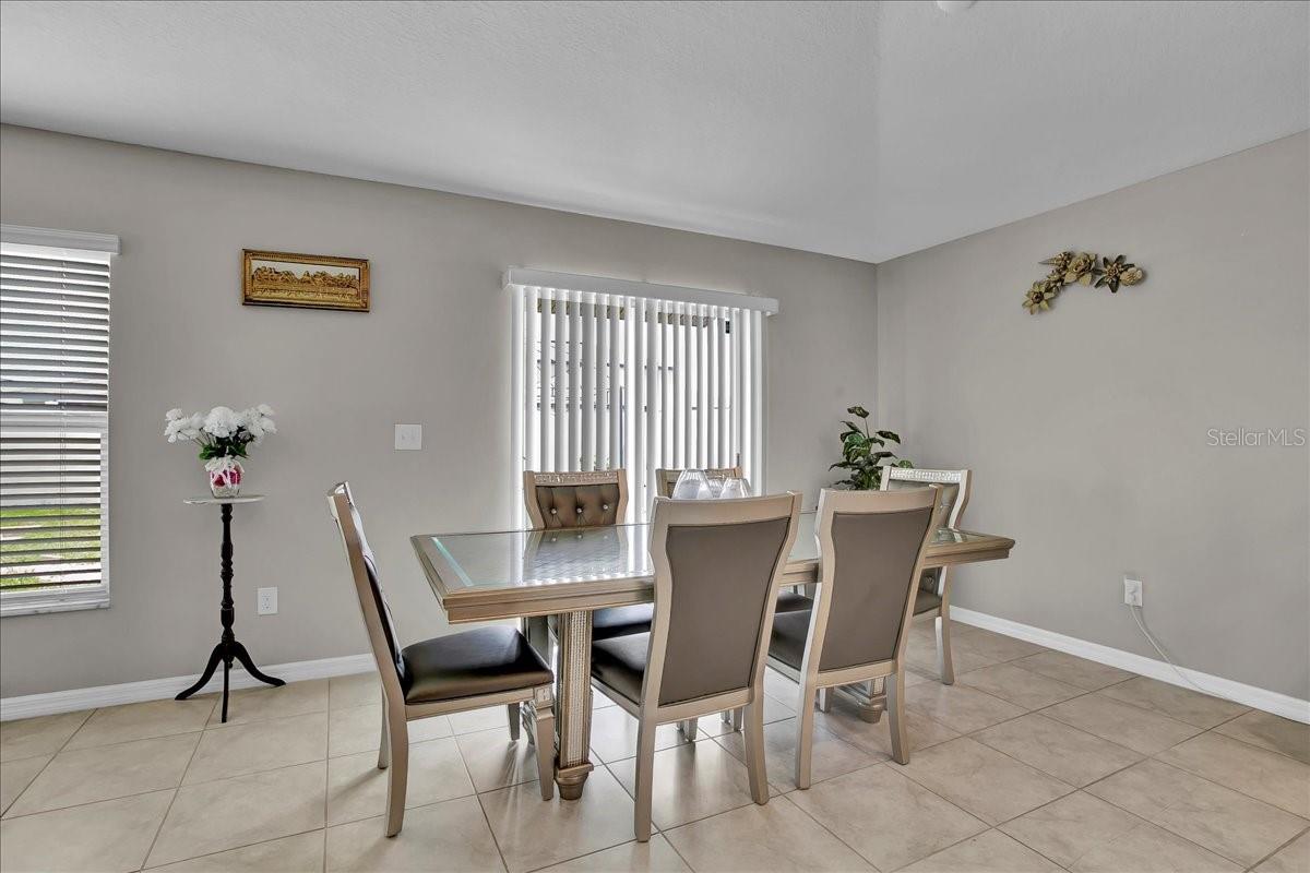 Listing photo id 63 for 769 Calico Scallop Street