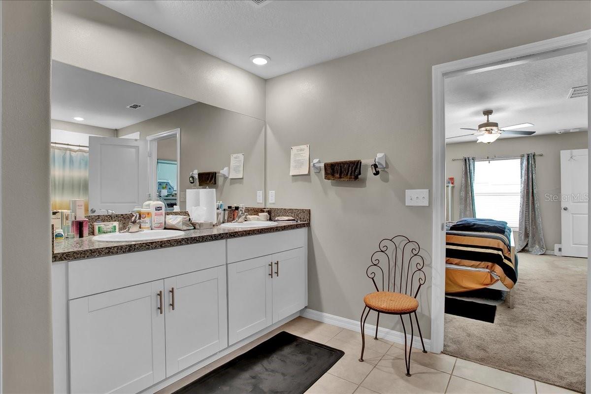 Listing photo id 70 for 769 Calico Scallop Street