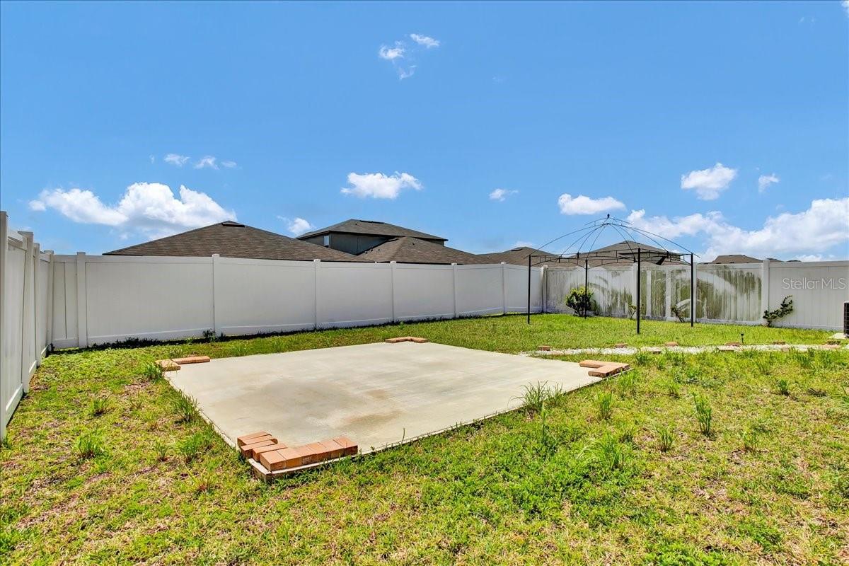 Listing photo id 6 for 769 Calico Scallop Street