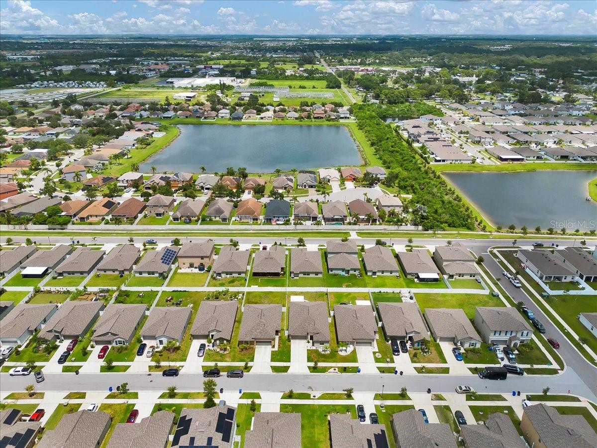Listing photo id 80 for 769 Calico Scallop Street
