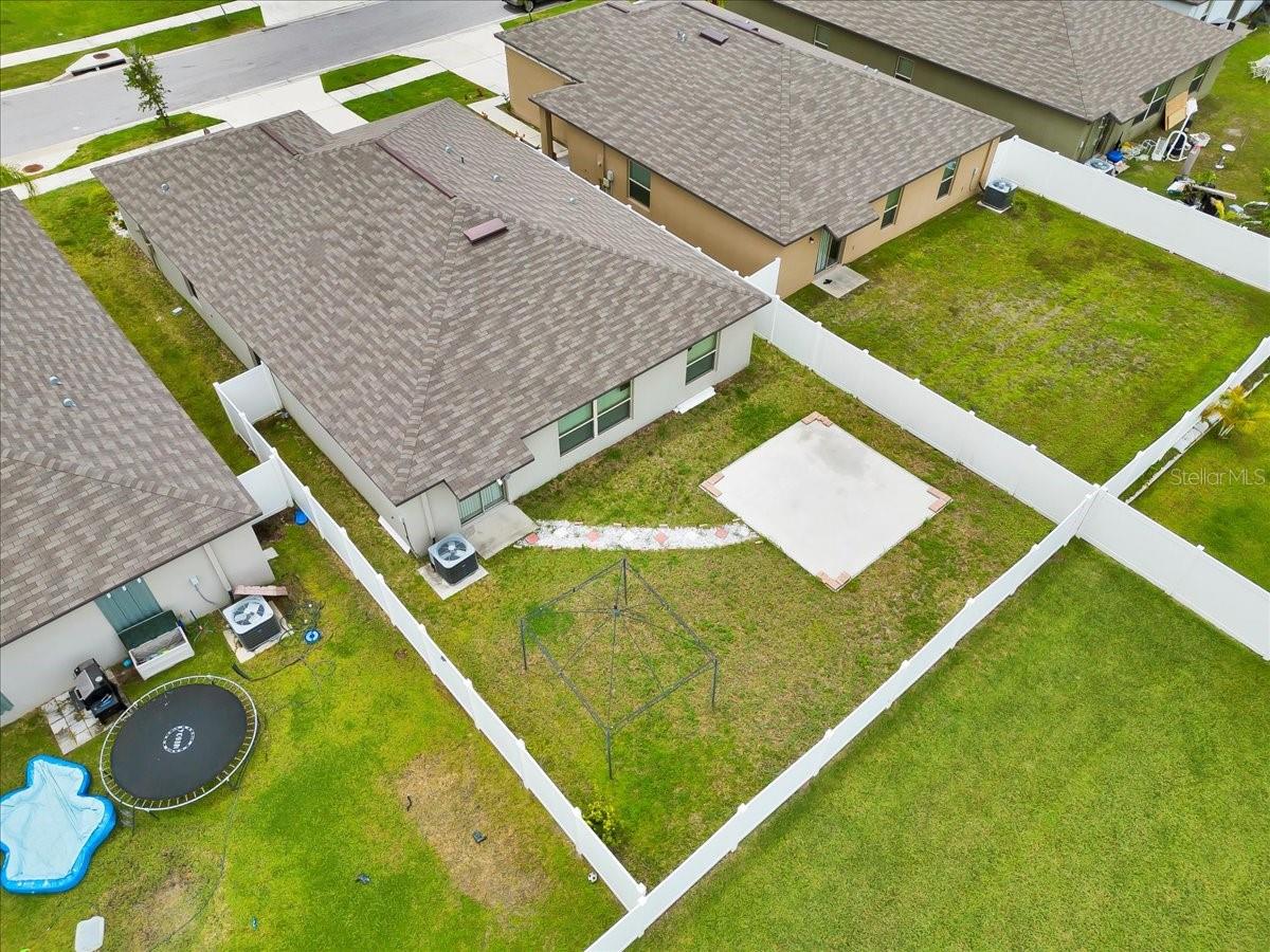 Listing photo id 84 for 769 Calico Scallop Street