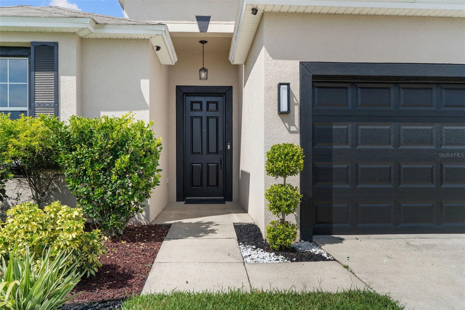 Image 3 of 26 For 32914 Hillman Court
