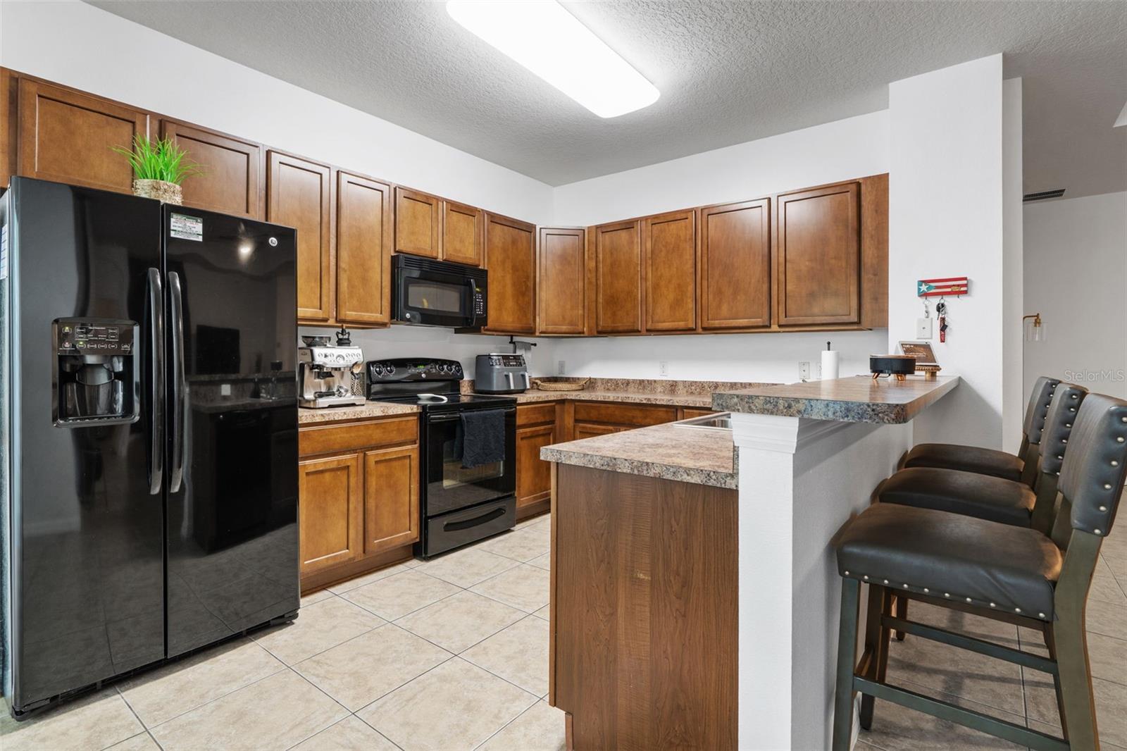 Image 7 of 26 For 32914 Hillman Court