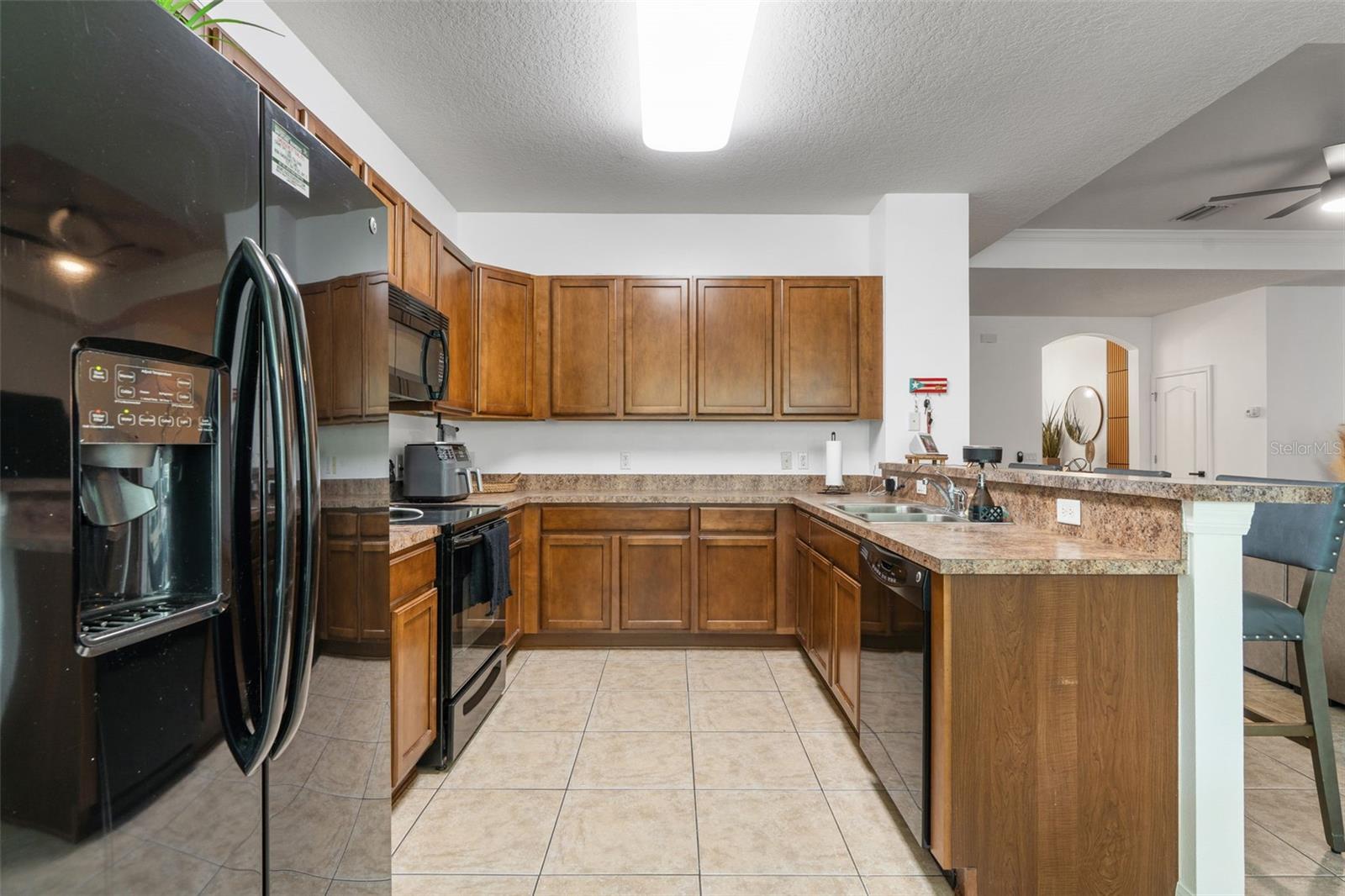 Image 9 of 26 For 32914 Hillman Court