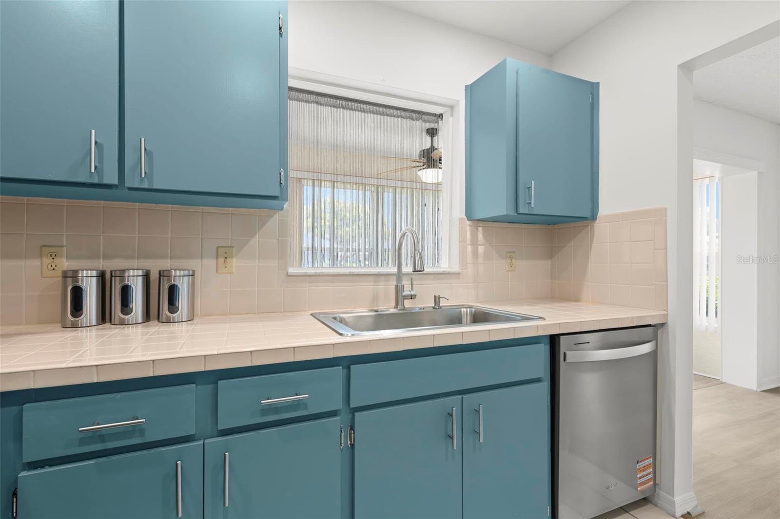 Image 13 of 43 For 2204 Grenadier Drive