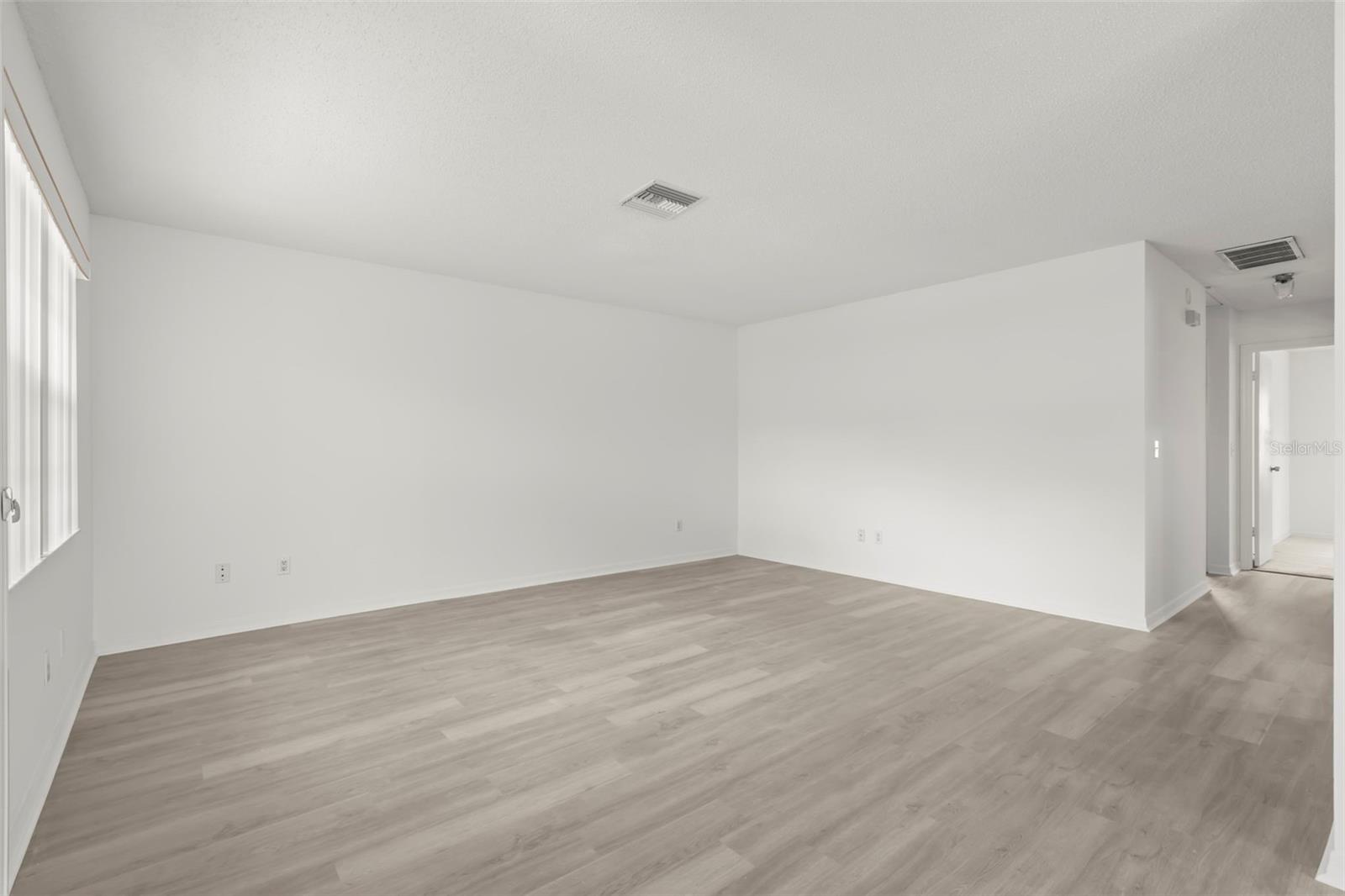 Image 6 of 43 For 2204 Grenadier Drive