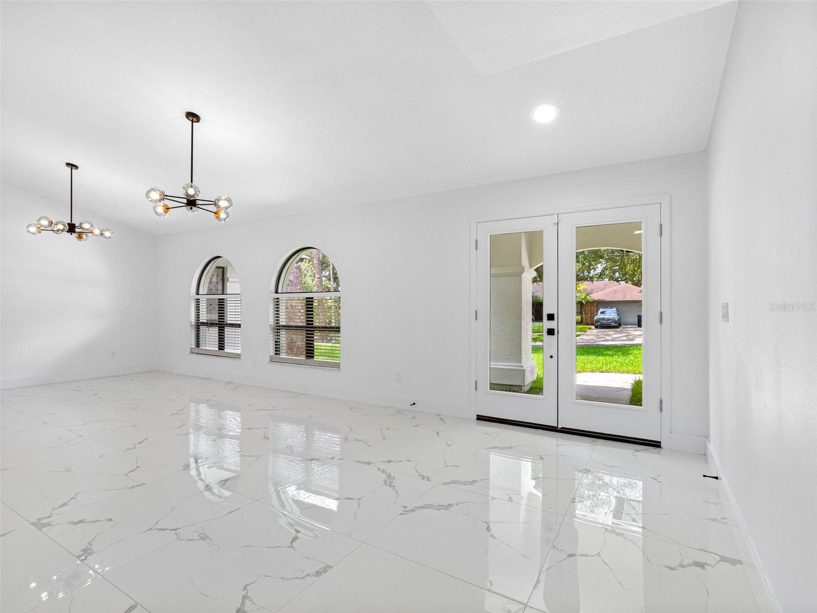 Listing photo id 20 for 8309 River Highlands Place
