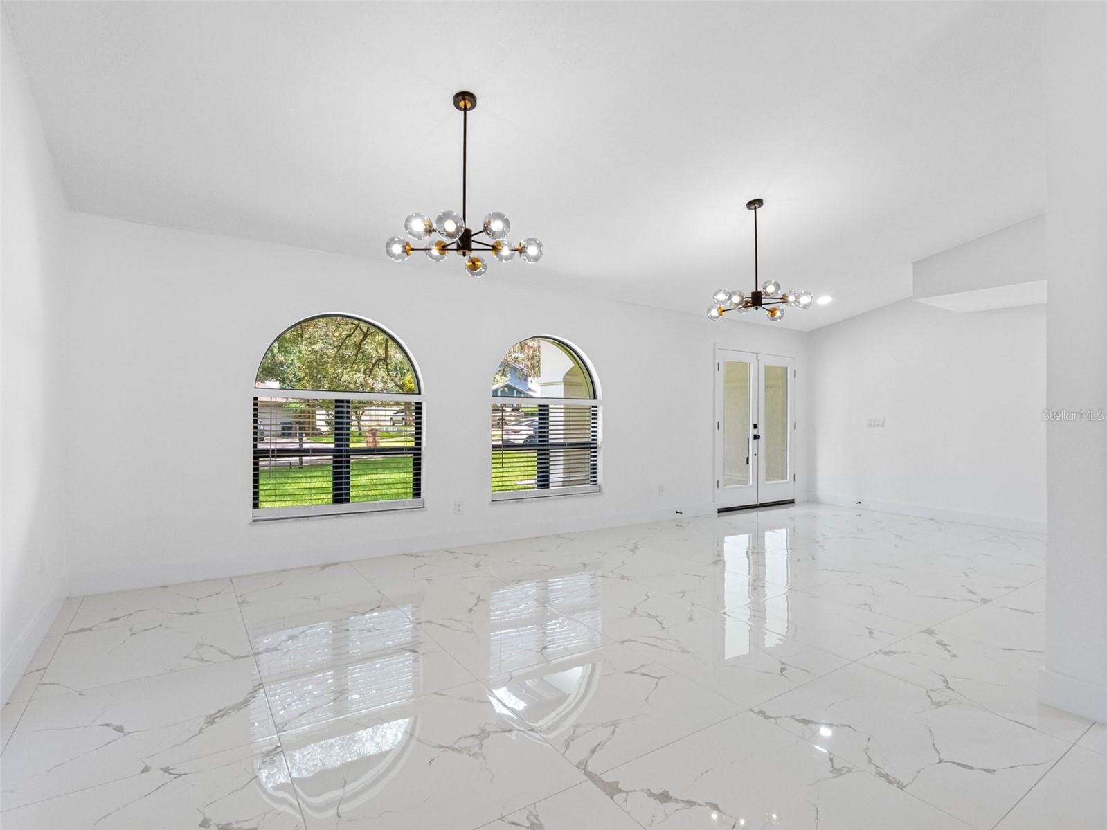 Listing photo id 23 for 8309 River Highlands Place