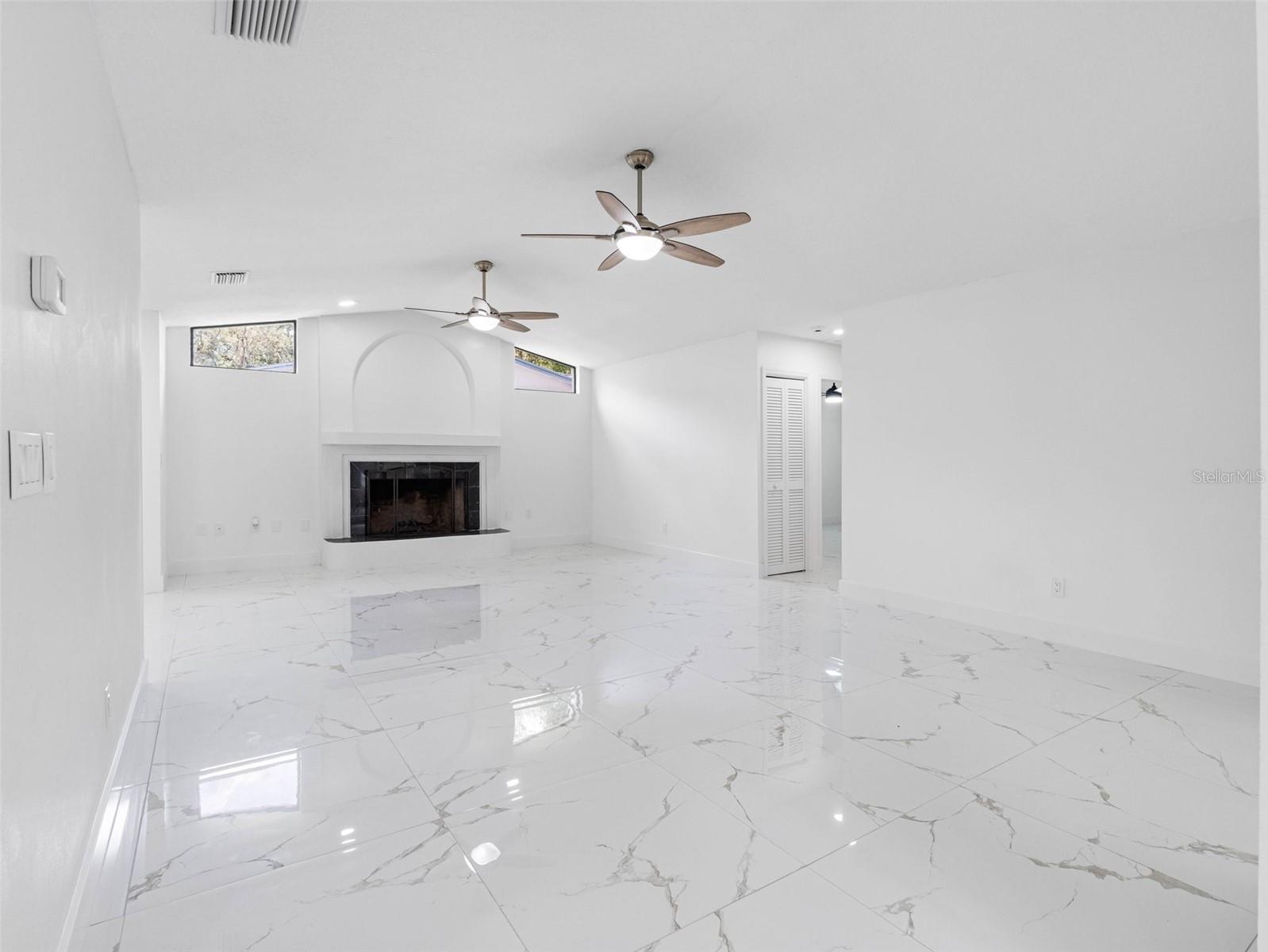 Listing photo id 30 for 8309 River Highlands Place