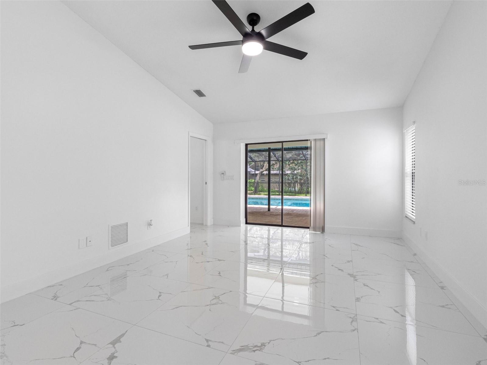 Listing photo id 36 for 8309 River Highlands Place