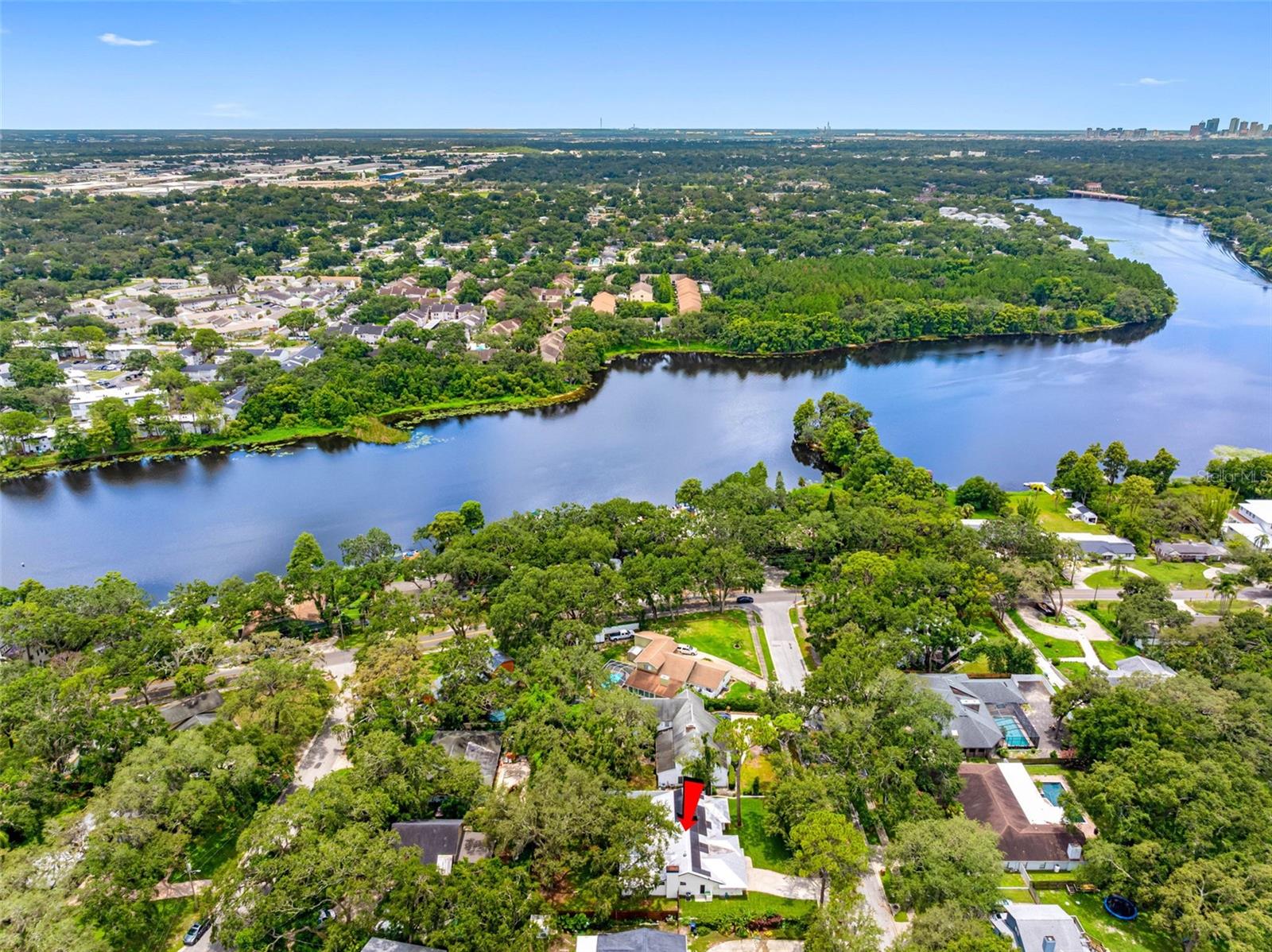 Listing photo id 2 for 8309 River Highlands Place