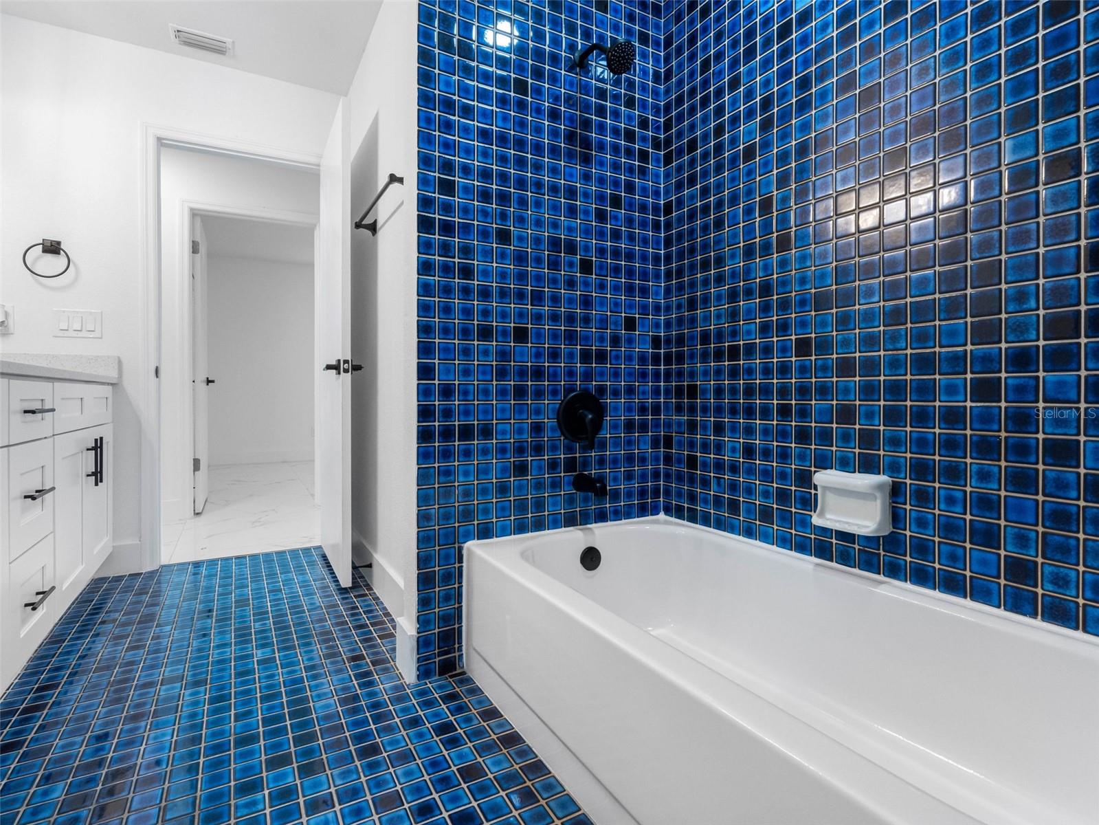 Listing photo id 45 for 8309 River Highlands Place