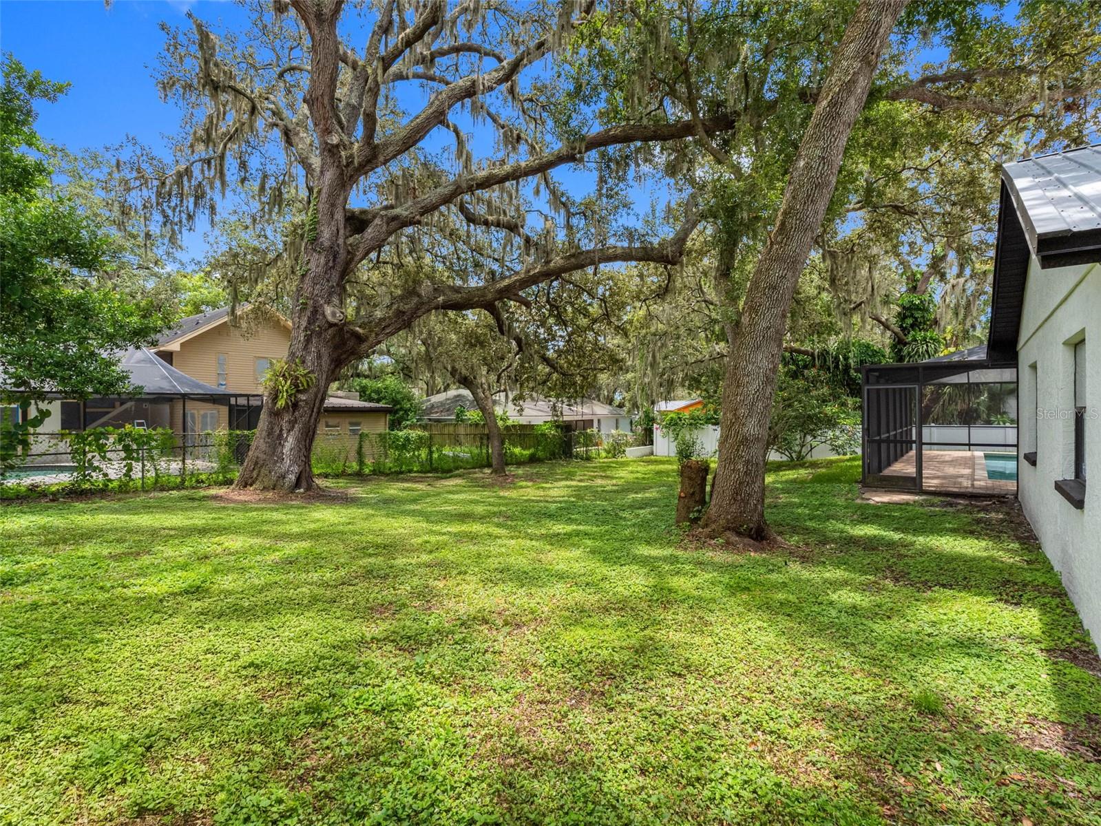 Listing photo id 58 for 8309 River Highlands Place