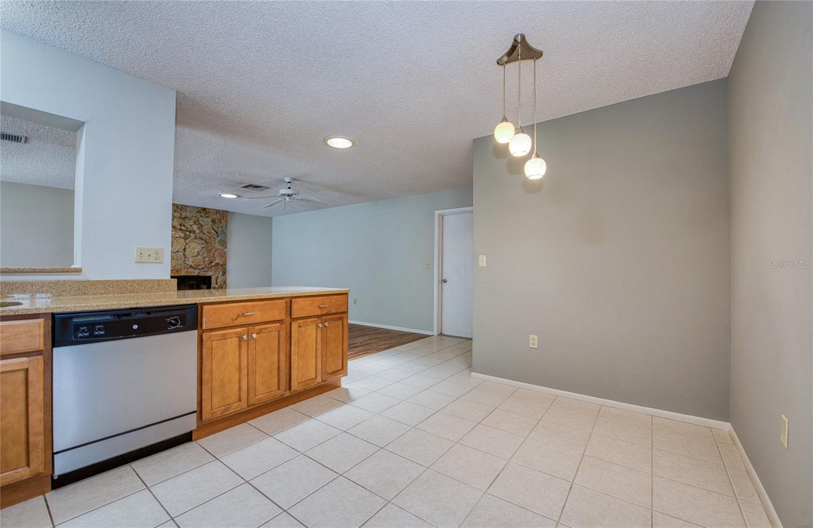 Image 19 of 49 For 4608 Ridge Point Drive