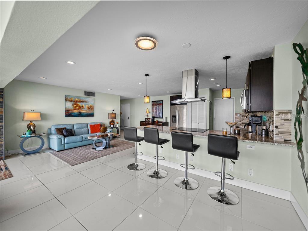 Image 20 of 31 For 7200 Sunshine Skyway Lane S 15f