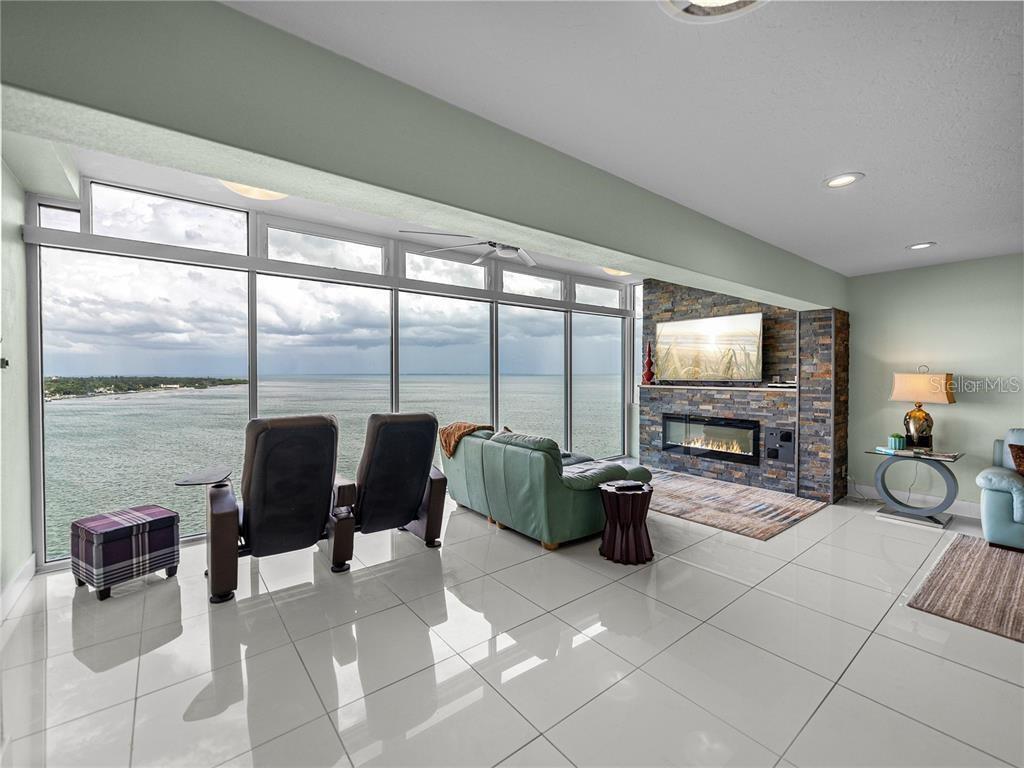 Image 21 of 31 For 7200 Sunshine Skyway Lane S 15f