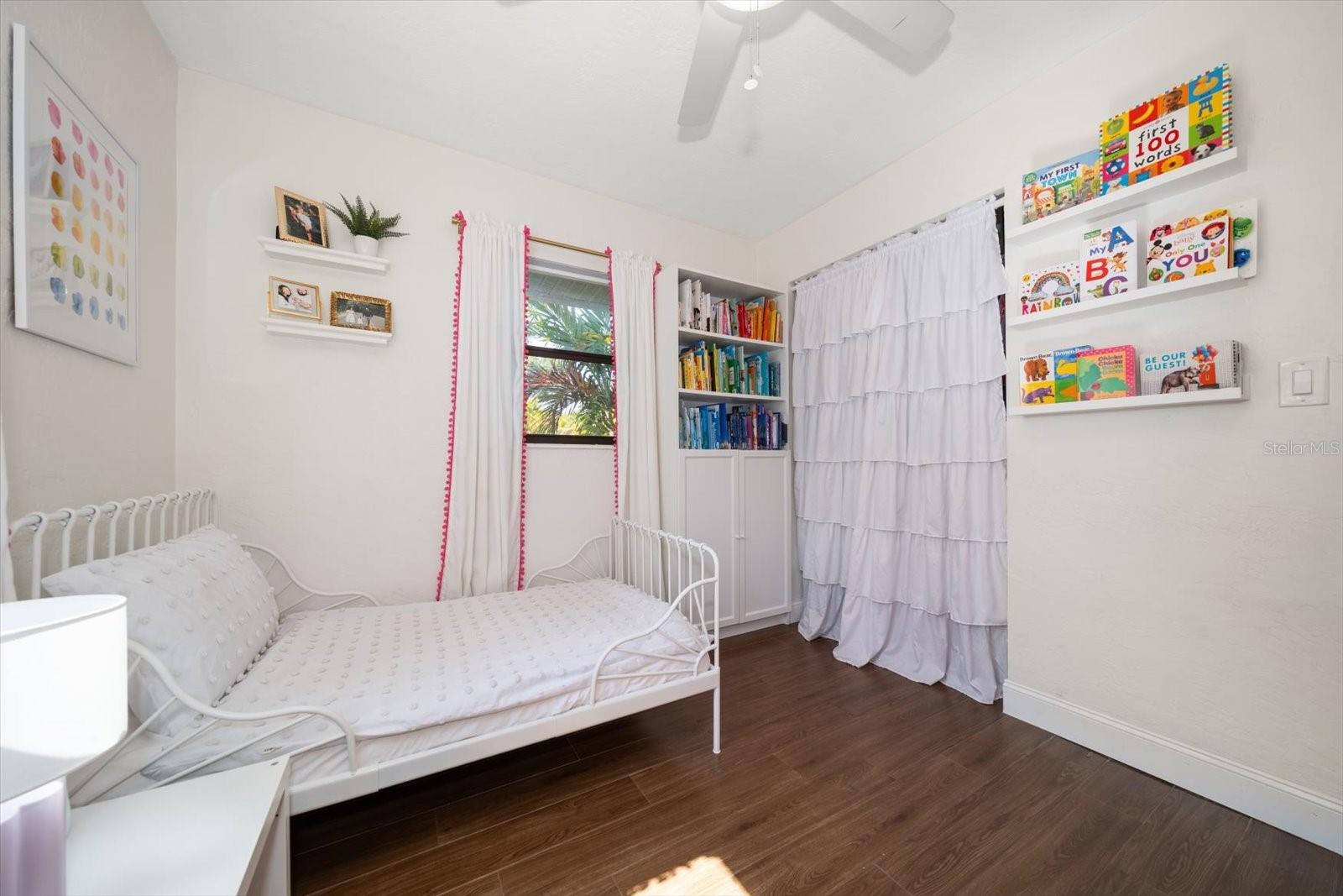 Image 21 of 34 For 652 42nd Avenue Ne