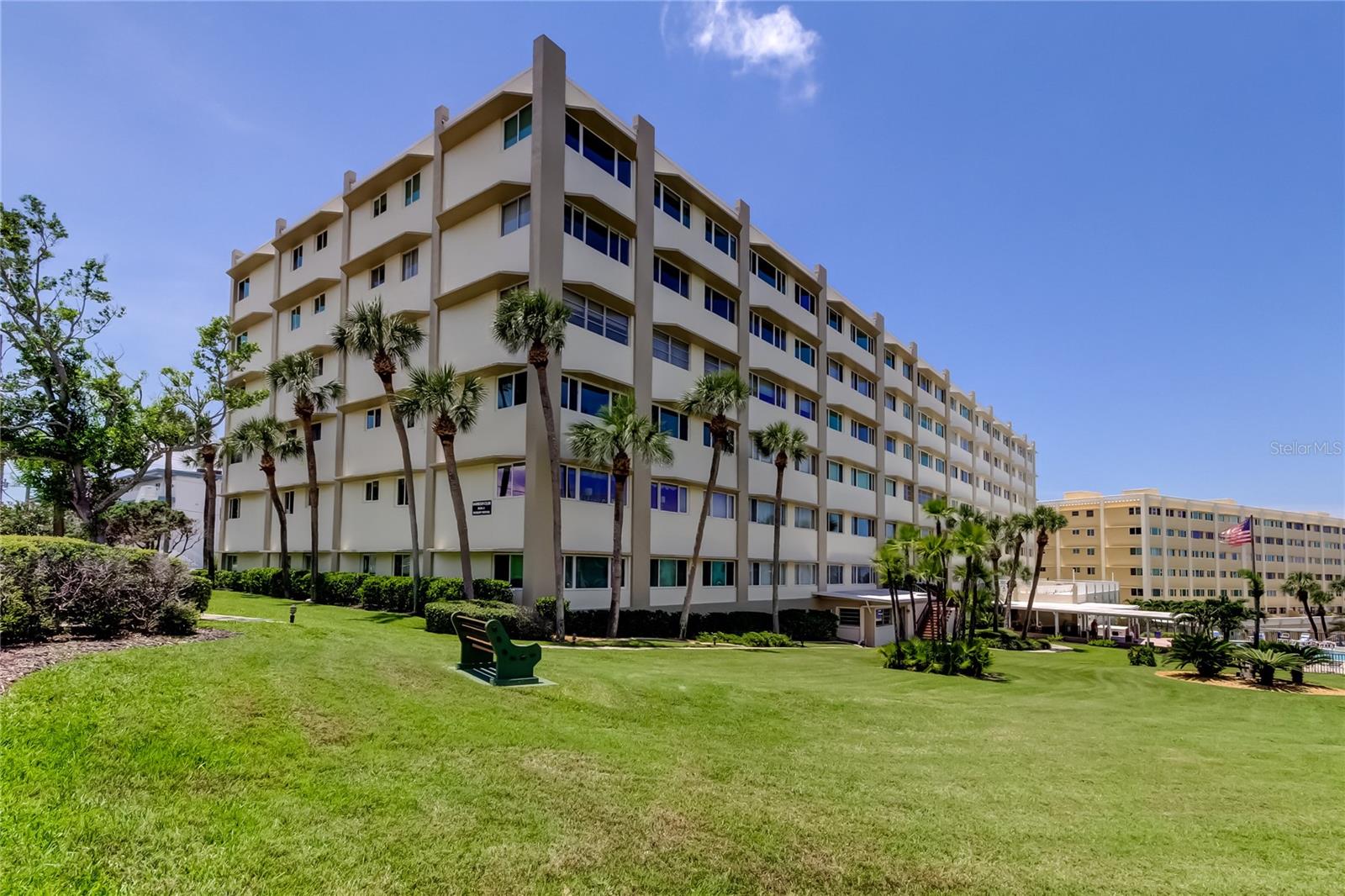 Details for 100 Bluff View Drive 208a, BELLEAIR BLUFFS, FL 33770