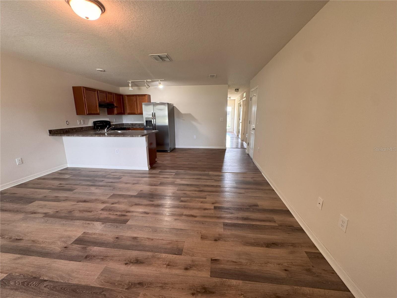 Image 7 of 19 For 4109 Sugarfoot Drive