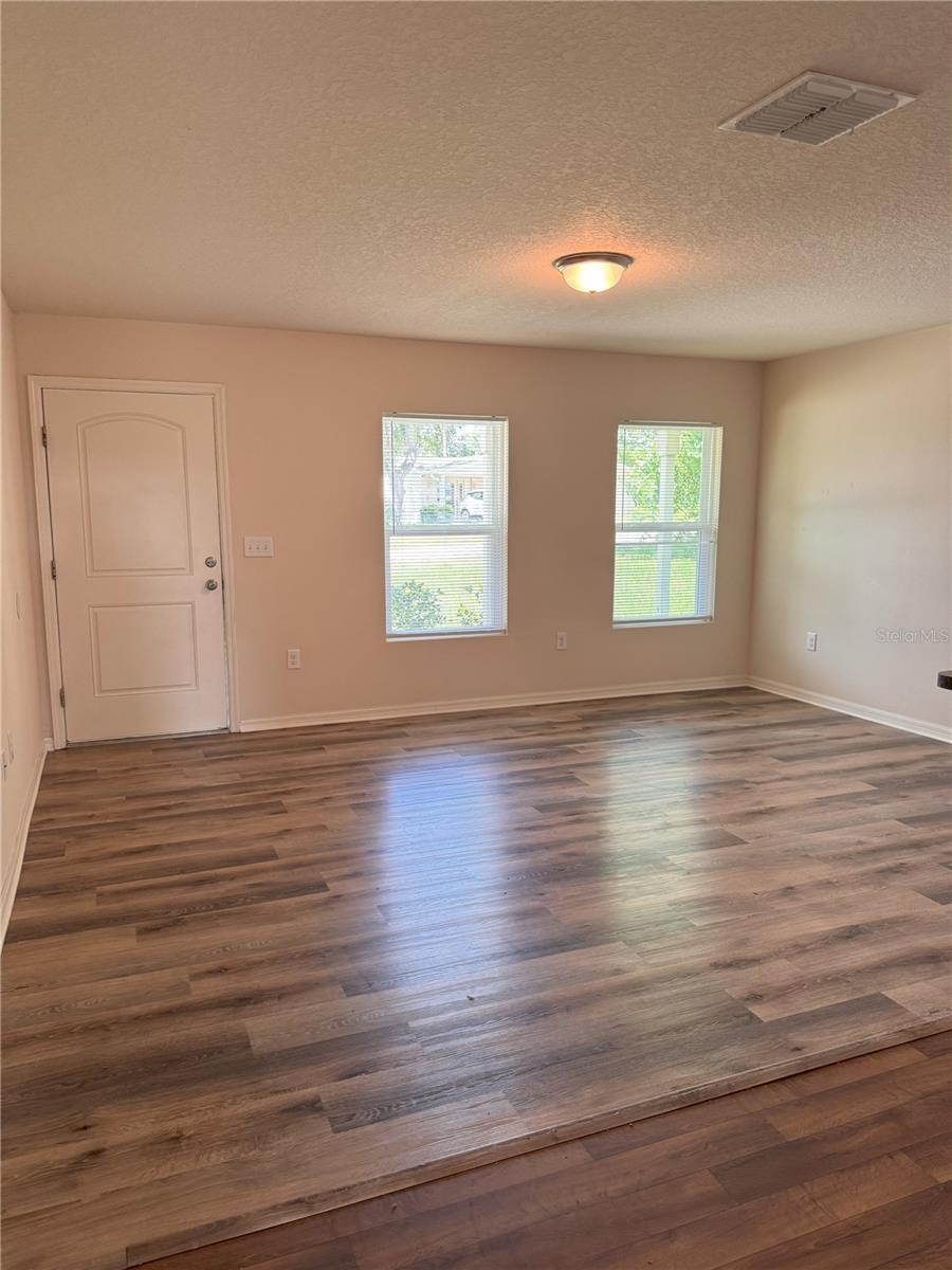Image 8 of 19 For 4109 Sugarfoot Drive
