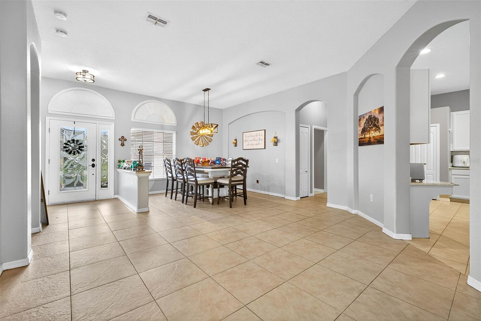 Image 10 of 56 For 4616 Roslyn Ct