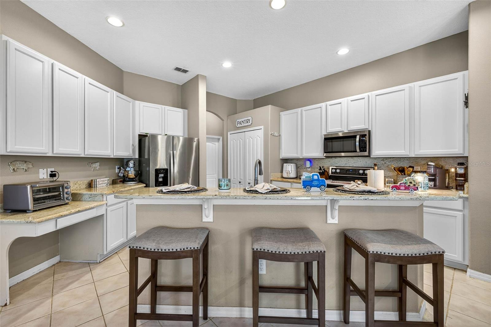 Image 12 of 56 For 4616 Roslyn Ct