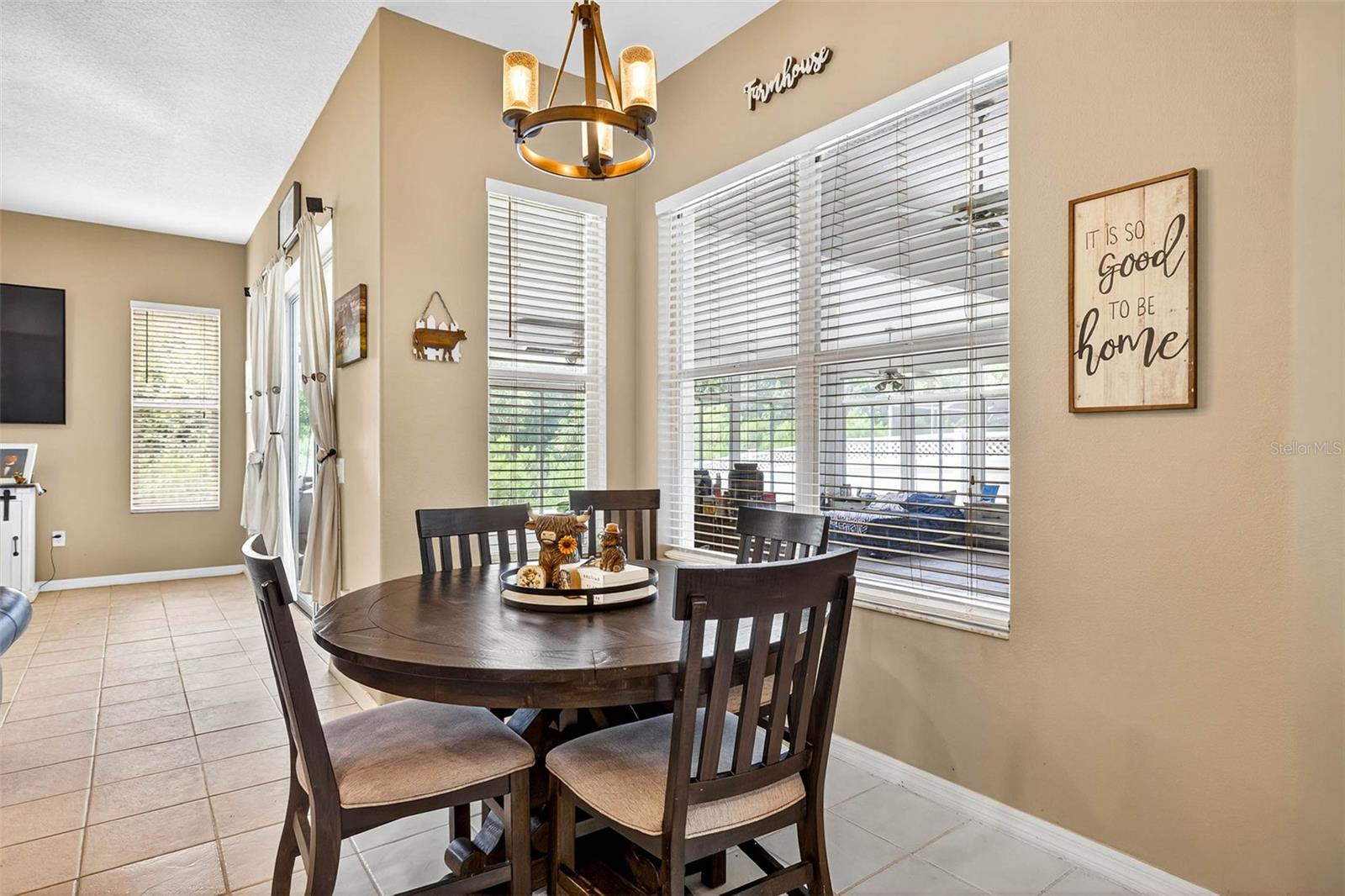 Image 15 of 56 For 4616 Roslyn Ct