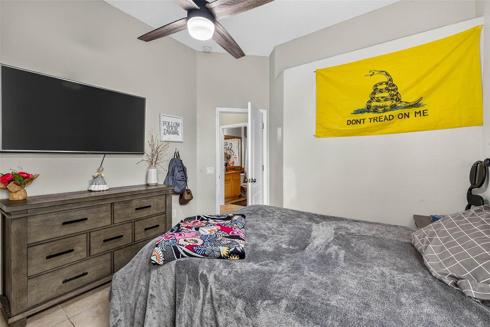 Image 22 of 56 For 4616 Roslyn Ct