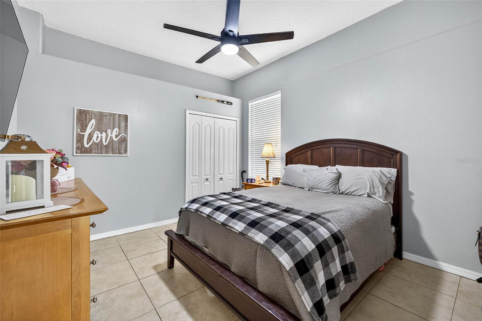 Image 26 of 56 For 4616 Roslyn Ct