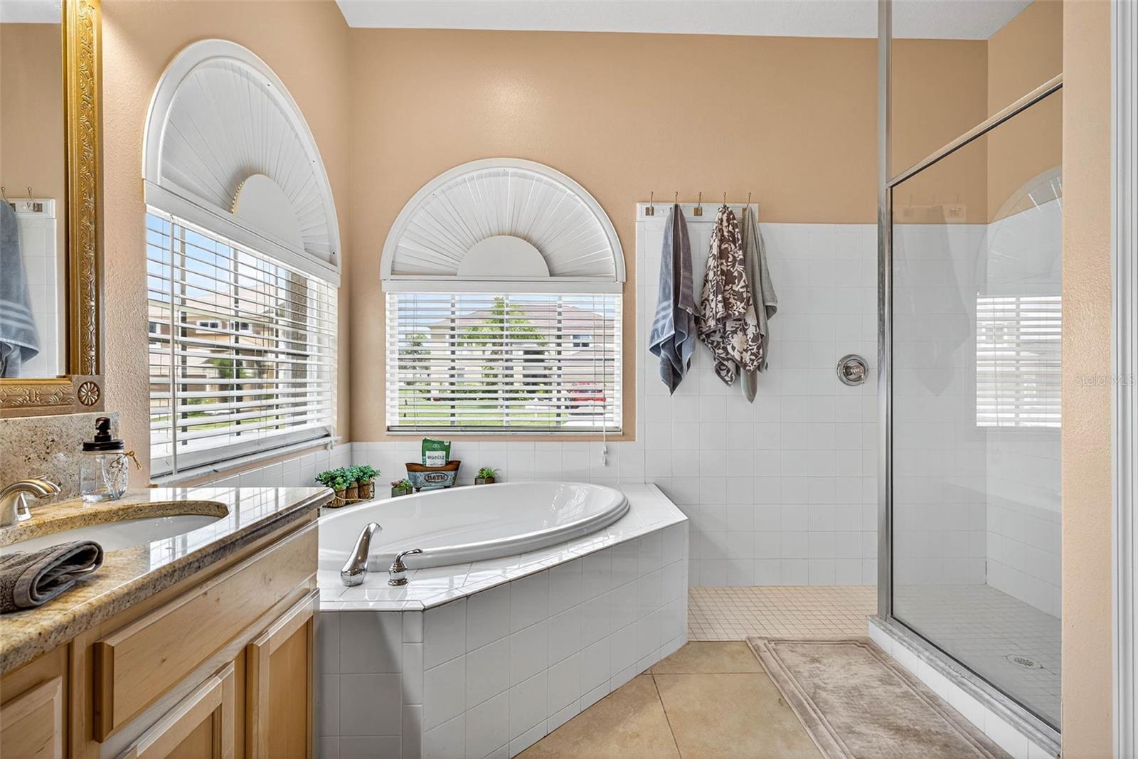 Image 36 of 56 For 4616 Roslyn Ct