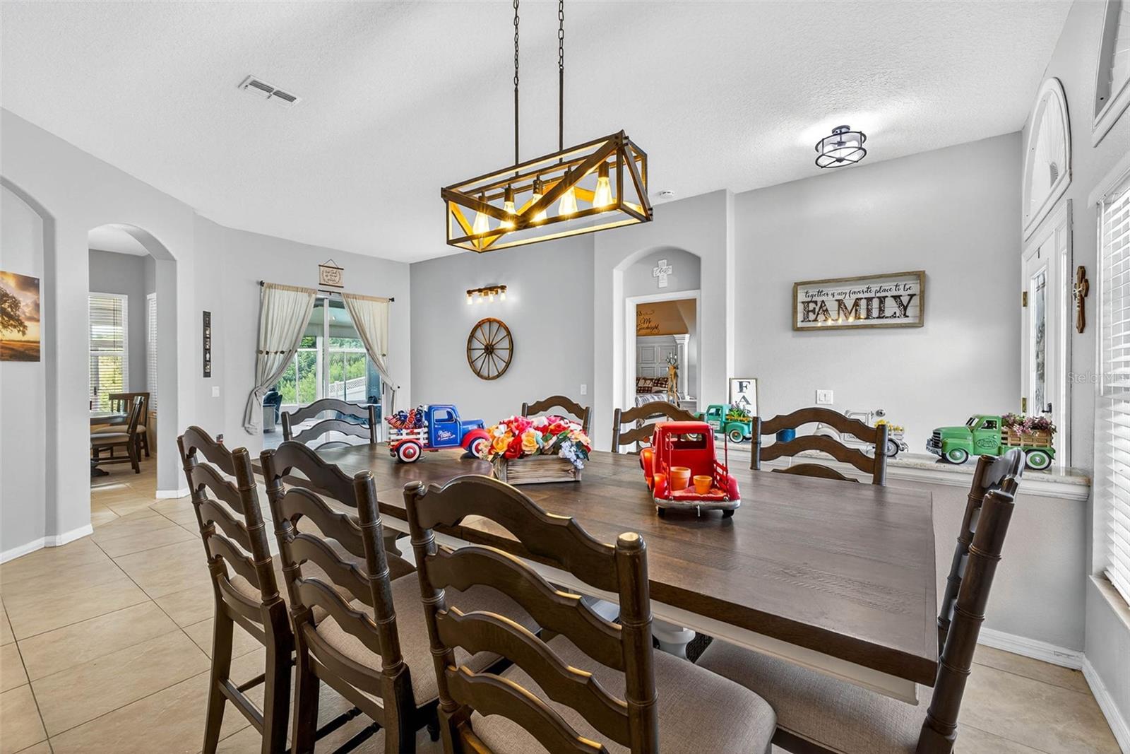 Image 9 of 56 For 4616 Roslyn Ct
