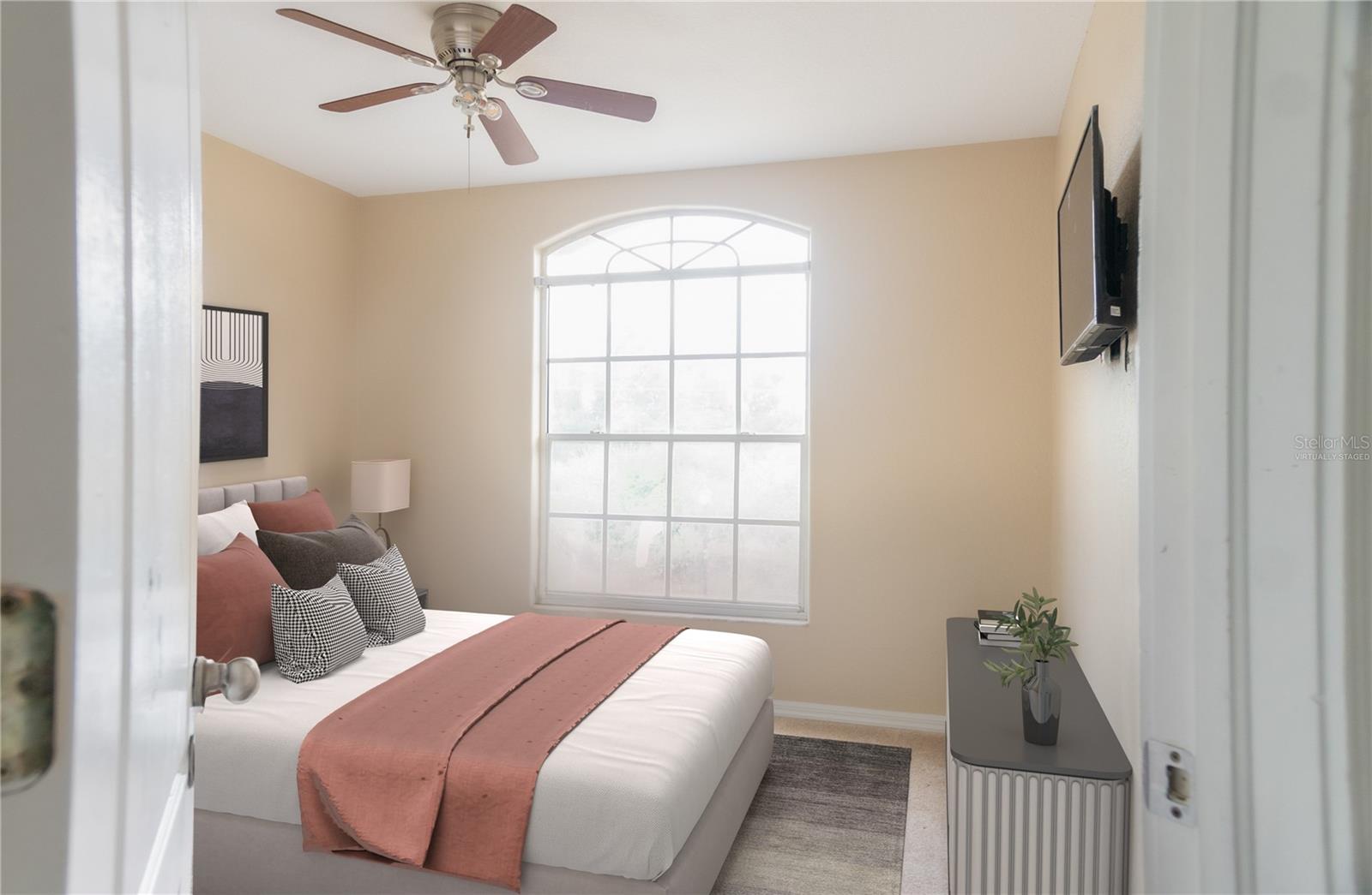 Image 20 of 47 For 7326 Yardley Way