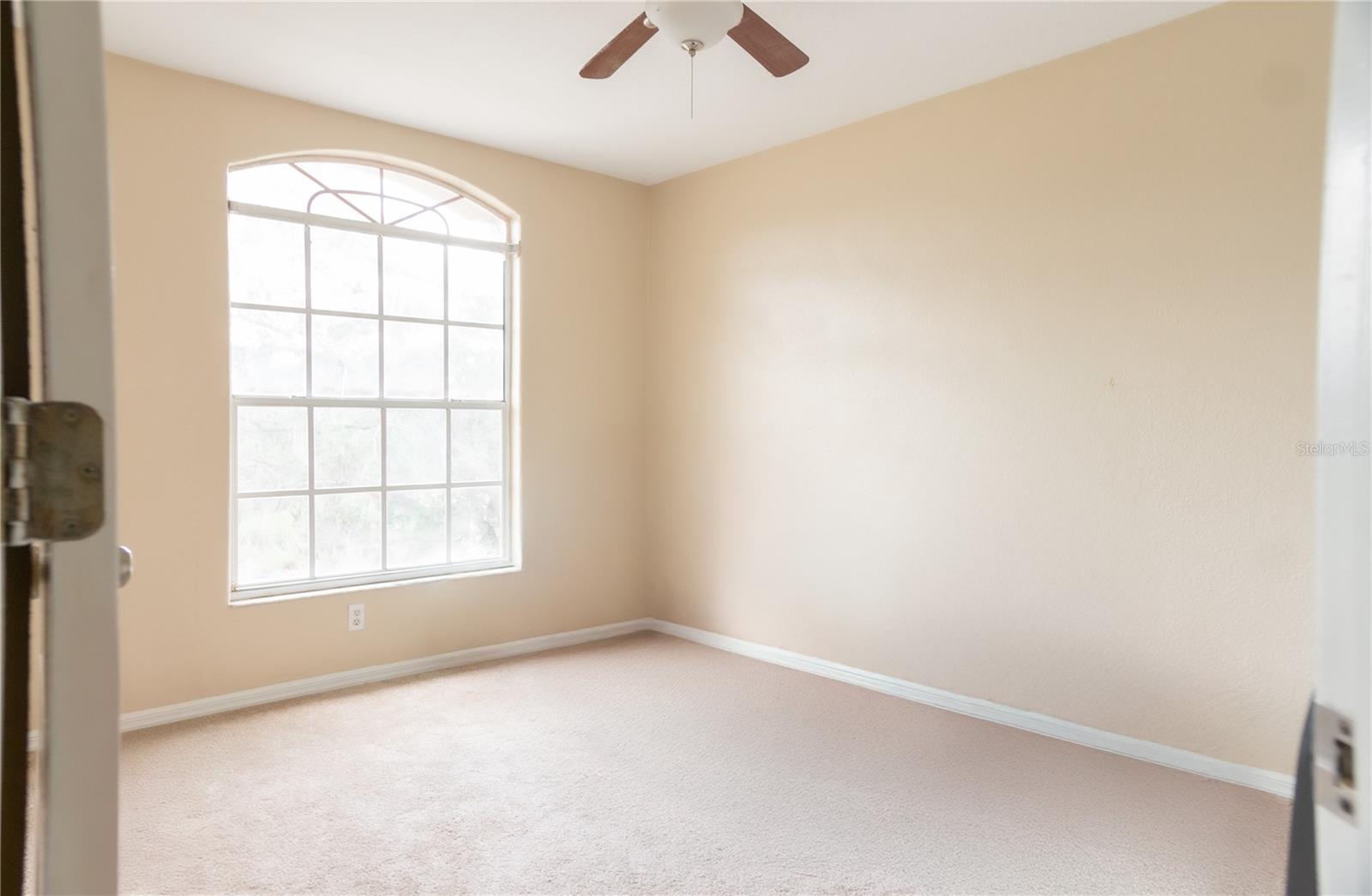 Image 22 of 47 For 7326 Yardley Way