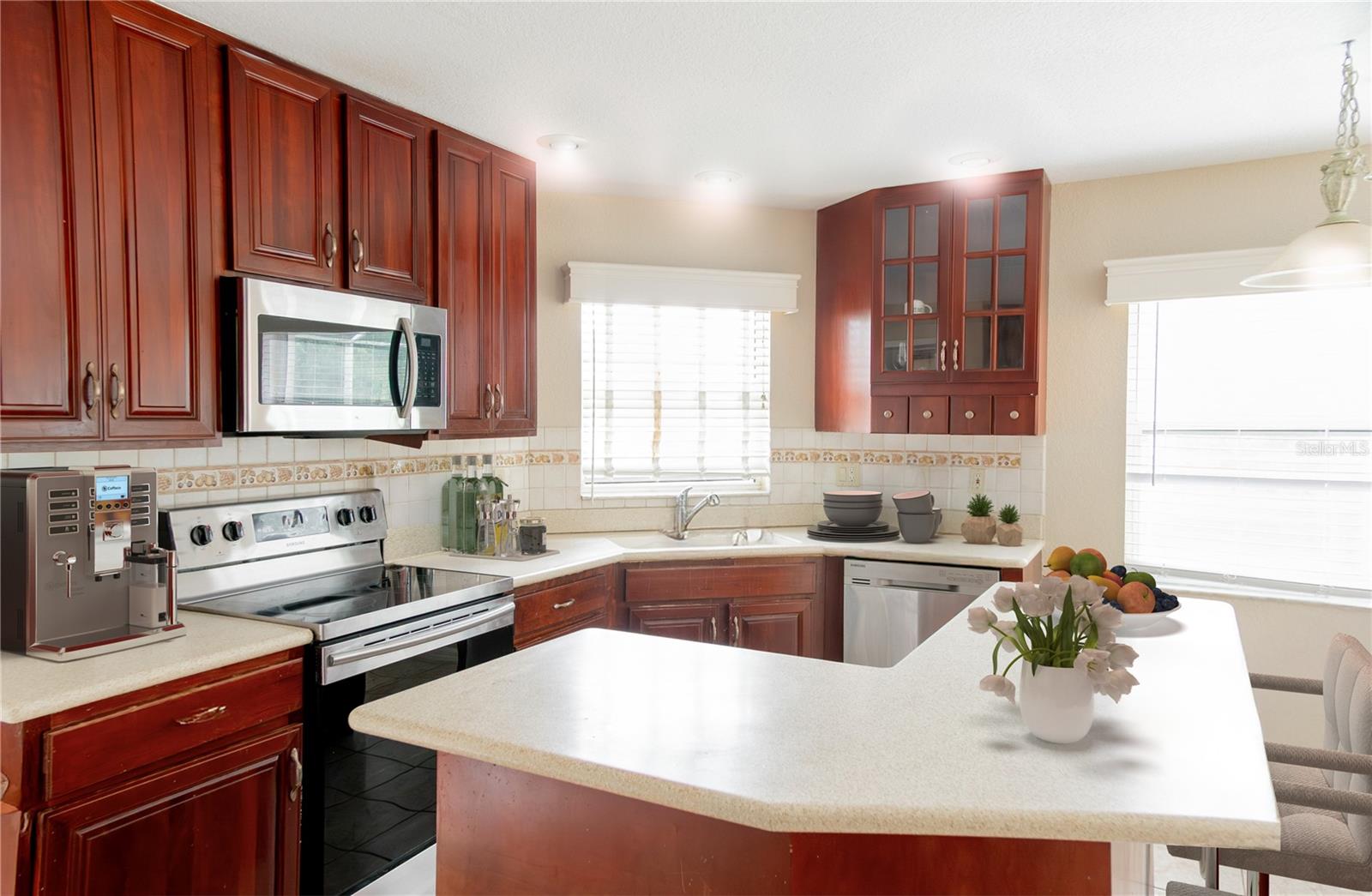 Image 28 of 47 For 7326 Yardley Way