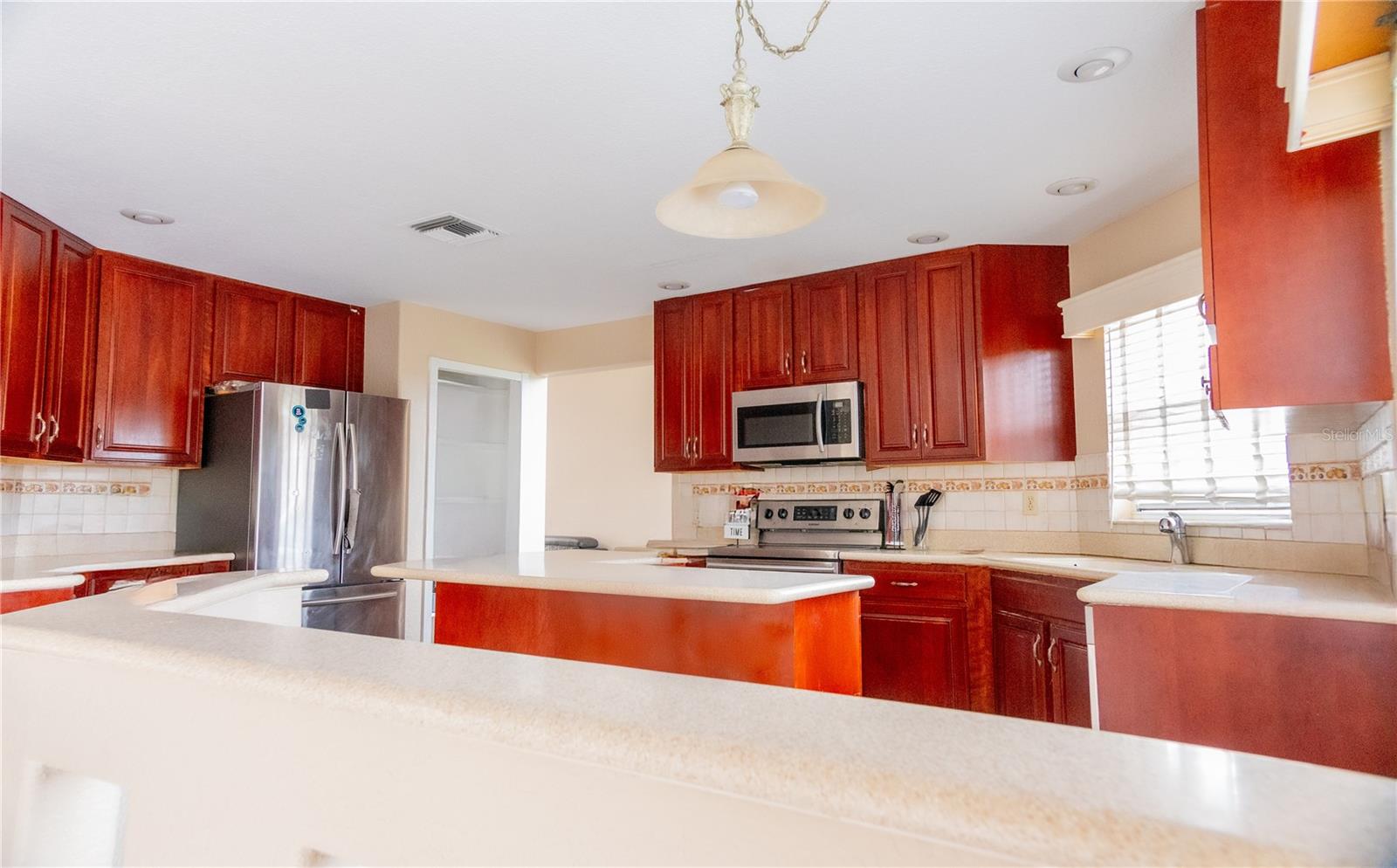 Image 29 of 47 For 7326 Yardley Way